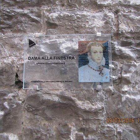 Antica Corte, Bilocale Nel Centro Storico Di Como Apartment Екстериор снимка