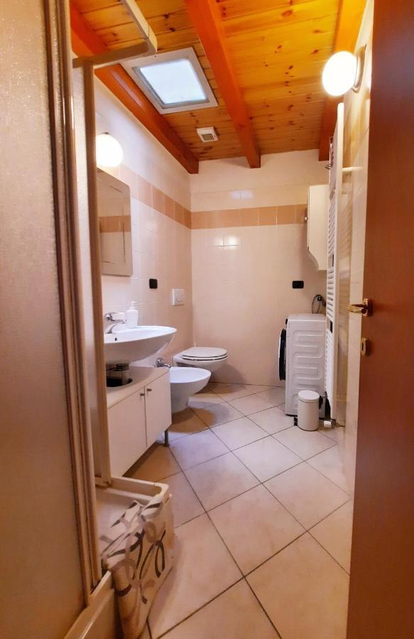 Antica Corte, Bilocale Nel Centro Storico Di Como Apartment Екстериор снимка